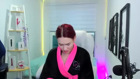 naomy online show from 10.18.25