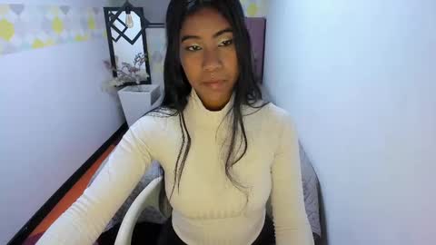 Snapshot of naomy__smith__ chatting on 02.07.25 N A O M Y online show from 02.07.25