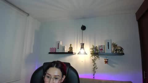 Snapshot of naomy_stanley chatting on 05.27.26 Naomy Stanley online show from 05.27.26