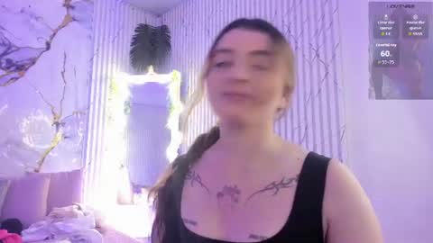 Naomy  online show from 08.06.26
