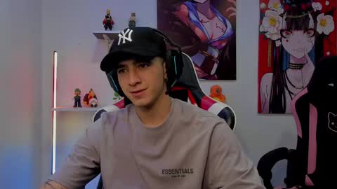 Snapshot of naranjo_seb chatting on 12.10.24 sebastian online show from 12.10.24