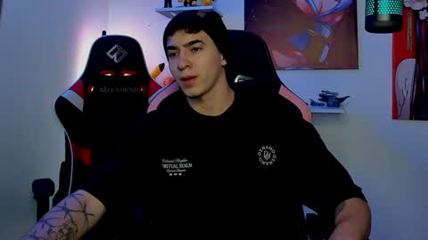 Snapshot of naranjo_seb chatting on 01.16.25 sebastian online show from 01.16.25