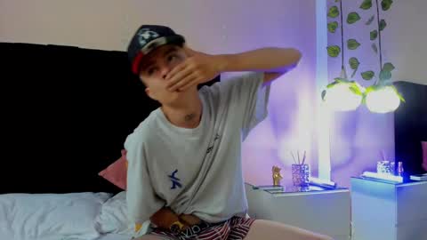 Snapshot of nascary_fox chatting on 09.18.25 Nascary Fox online show from 09.18.25