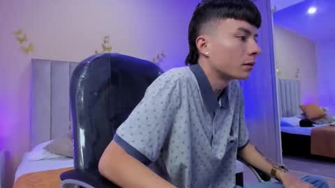 Snapshot of nascary_fox chatting on 01.07.26 Nascary Fox online show from 01.07.26