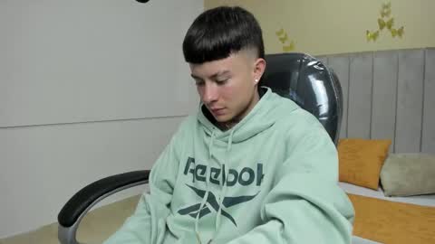 Snapshot of nascary_fox chatting on 01.16.26 Nascary Fox online show from 01.16.26