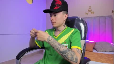 Snapshot of nascary_fox chatting on 02.05.26 Nascary Fox online show from 02.05.26