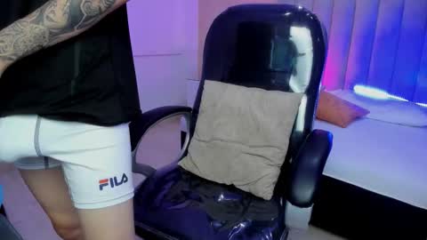 Snapshot of nascary_fox chatting on 02.19.26 Nascary Fox online show from 02.19.26