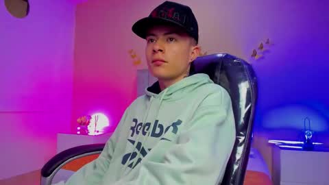 Snapshot of nascary_fox chatting on 03.18.26 Nascary Fox online show from 03.18.26