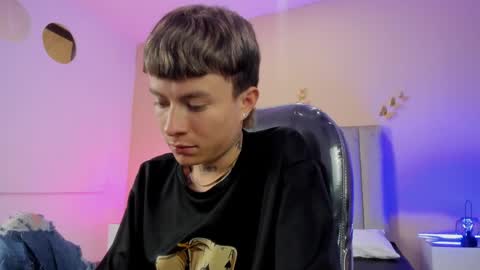 Snapshot of nascary_fox chatting on 05.19.26 Nascary Fox online show from 05.19.26