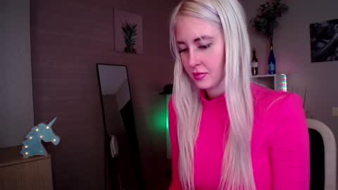 Snapshot of nastasya_cute chatting on 12.17.24 Nastya online show from 12.17.24