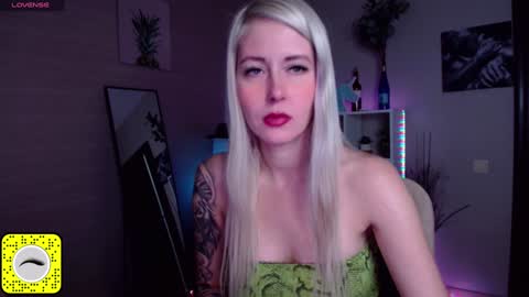 Snapshot of nastasya_cute chatting on 01.17.25 Nastya online show from 01.17.25