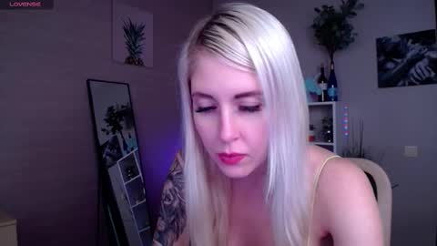 Snapshot of nastasya_cute chatting on 03.05.25 Nastya online show from 03.05.25