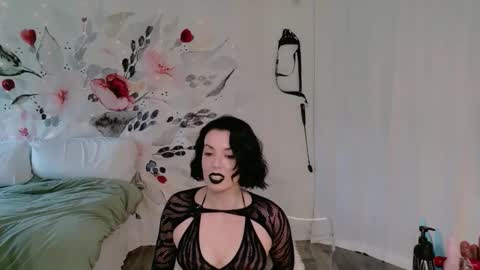 Natasha Luxxx online show from 05.04.26