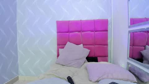 Snapshot of natalia_aguirre chatting on 01.22.25 Naty online show from 01.22.25