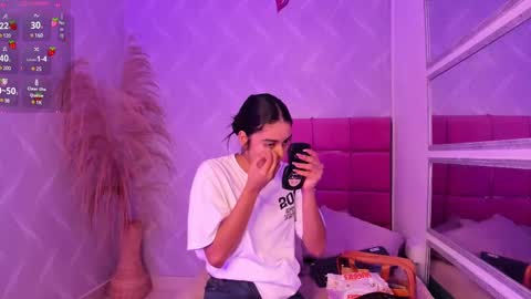 Snapshot of natalia_aguirre chatting on 02.28.25 Naty online show from 02.28.25