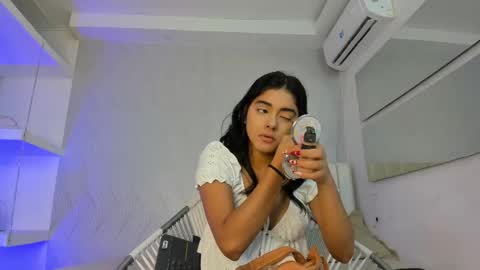 Snapshot of natalia_aguirre chatting on 09.29.25 Naty online show from 09.29.25