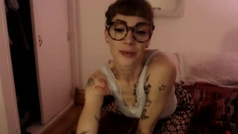 Snapshot of natalie6vmu chatting on 11.23.25 Natalie Six online show from 11.23.25