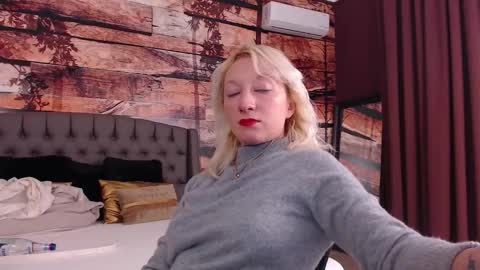 Natalie online show from 12.17.25