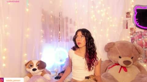 Snapshot of natalie_jaensen chatting on 02.07.26 online show from 02.07.26