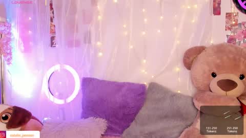 Snapshot of natalie_jaensen chatting on 02.25.26 online show from 02.25.26