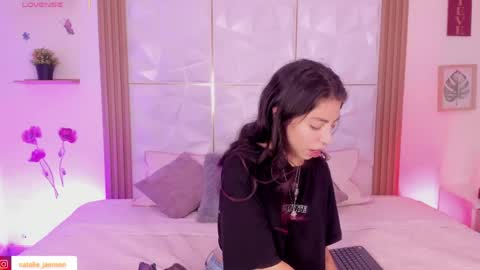 Snapshot of natalie_jaensen chatting on 05.23.26 online show from 05.23.26