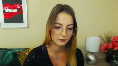 Snapshot of natalie_live chatting on 02.05.25 NatalieSexy online show from 02.05.25