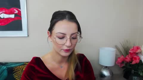 Snapshot of natalie_live chatting on 02.06.25 NatalieSexy online show from 02.06.25