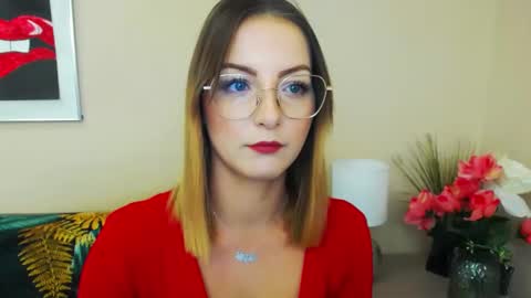 Snapshot of natalie_live chatting on 02.12.25 NatalieSexy online show from 02.12.25