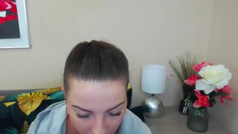 Snapshot of natalie_live chatting on 02.20.25 NatalieSexy online show from 02.20.25
