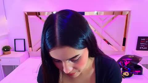 Snapshot of natalie_loffreda chatting on 07.21.26 natalie online show from 07.21.26