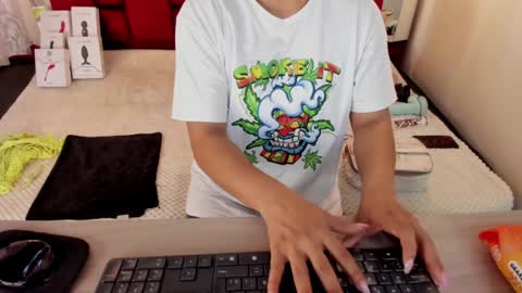 N A T A L I A online show from 12.30.24