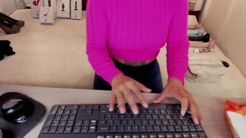 N A T A L I A online show from 01.10.25