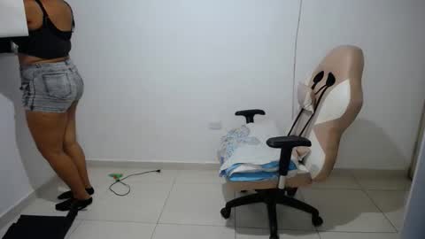 Snapshot of natalie_tits1 chatting on 01.17.26 natalie_tits1 online show from 01.17.26