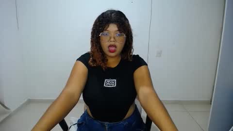 natalielabellex1 online show from 12.18.25