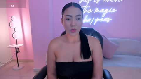 Natalie Lewis online show from 04.23.26