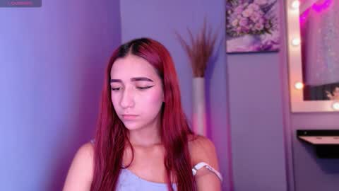 Snapshot of natalliapradas chatting on 12.17.25 natalliapradas online show from 12.17.25