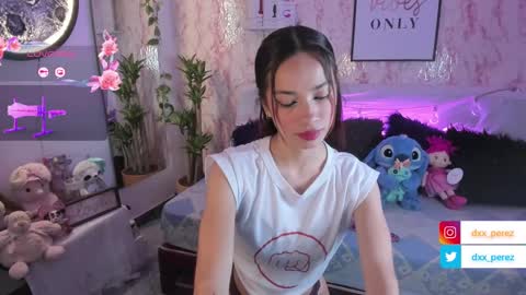 Snapshot of nataly_29 chatting on 12.13.24 MissNatis online show from 12.13.24