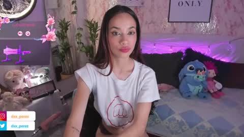 Snapshot of nataly_29 chatting on 12.14.24 MissNatis online show from 12.14.24