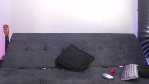 Snapshot of natalygreww chatting on 11.23.25 online show from 11.23.25