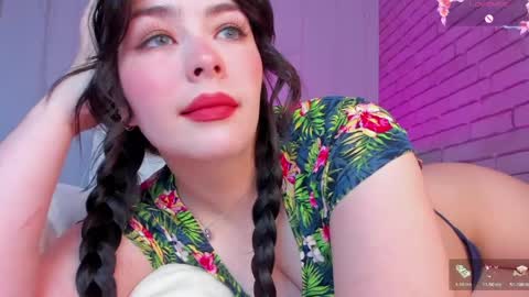 Snapshot of natalyhayes chatting on 05.15.26 Nataly online show from 05.15.26