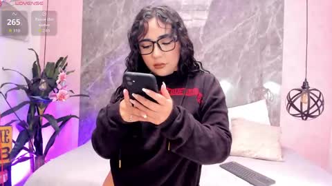 Snapshot of natalyrivers chatting on 05.13.26 Megan online show from 05.13.26