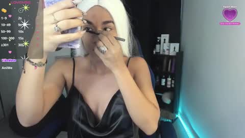 Snapshot of natasha777_a chatting on 02.15.25 Natasha online show from 02.15.25