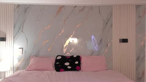 Snapshot of natasha_420 chatting on 11.09.25 N A T A S H A online show from 11.09.25