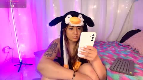 Snapshot of natasha_peach_ chatting on 10.03.25 Natasha online show from 10.03.25