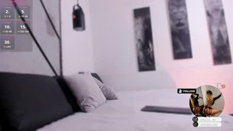 Natasha Smith online show from 01.12.25