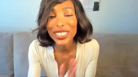Natassia Dreams online show from 05.08.26