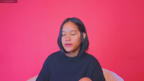 Natcha C online show from 12.19.24