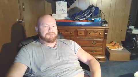 Snapshot of nate_b99 chatting on 10.18.25 Nate online show from 10.18.25