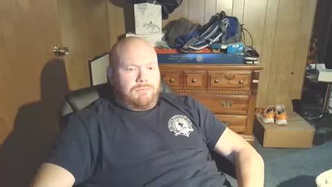 Snapshot of nate_b99 chatting on 11.04.25 Nate online show from 11.04.25