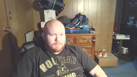 Snapshot of nate_b99 chatting on 12.21.25 Nate online show from 12.21.25